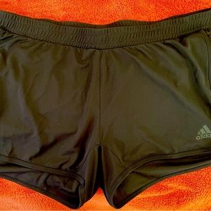 Woman’s Black Adidas D2M K Shorts Size X-Large Brand new with tags. Style CV3341